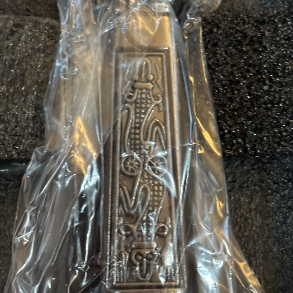 Collectible decor Gladiator Sword sku 001RP9 13.75” BNIB - Picture 4 of 6